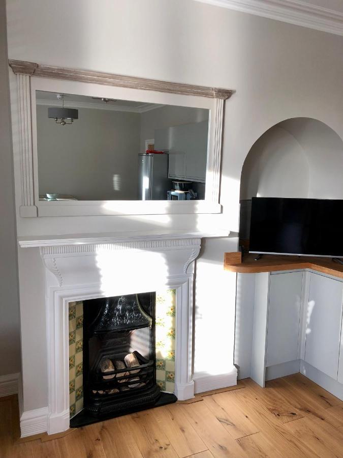 Stunning 2 Bed Georgian Apartment Swafield Extérieur photo